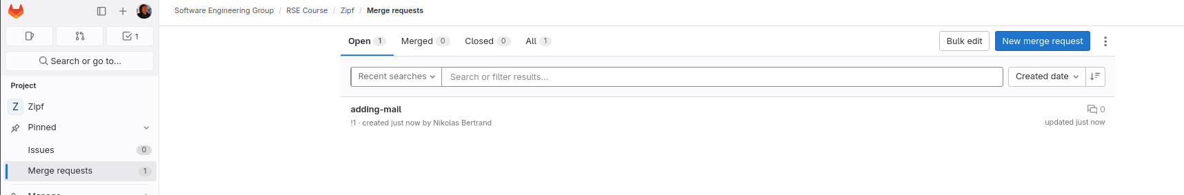 ../_images/gitlab_merge-request-list.png